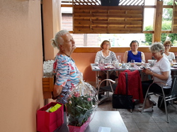 Repas et départ de Denise